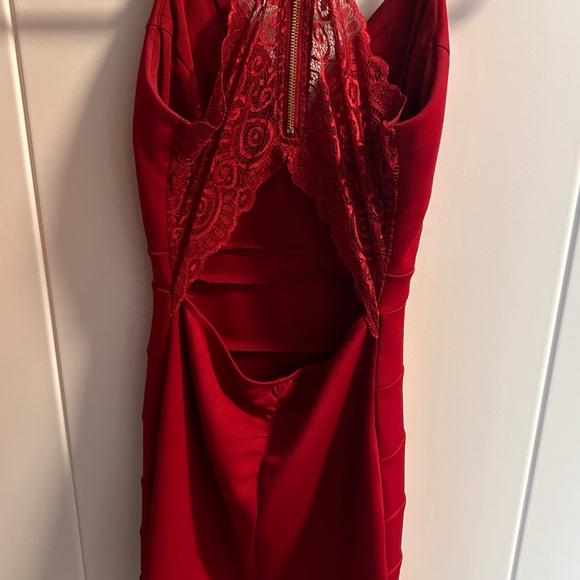 Le Chateau Dress - Picture 3 of 5